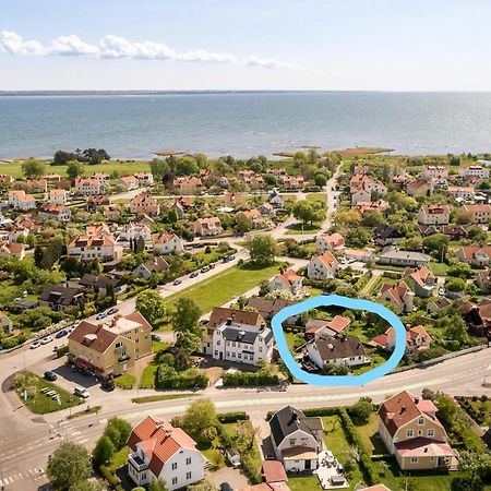 Centralt Och Havsnaera Med Utsikt Mot Pool Kalmar Exterior foto