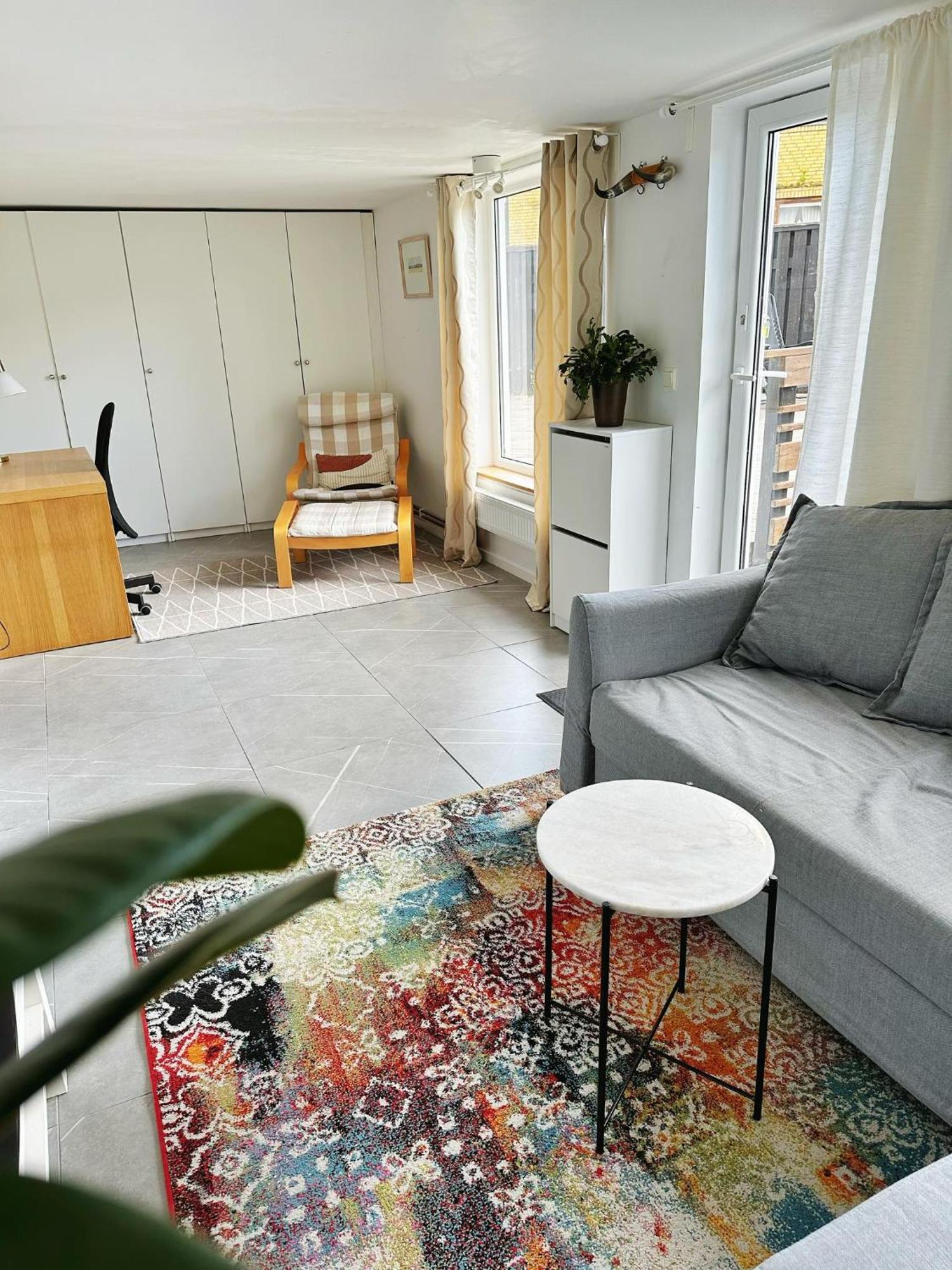 Centralt Och Havsnaera Med Utsikt Mot Pool Kalmar Exterior foto